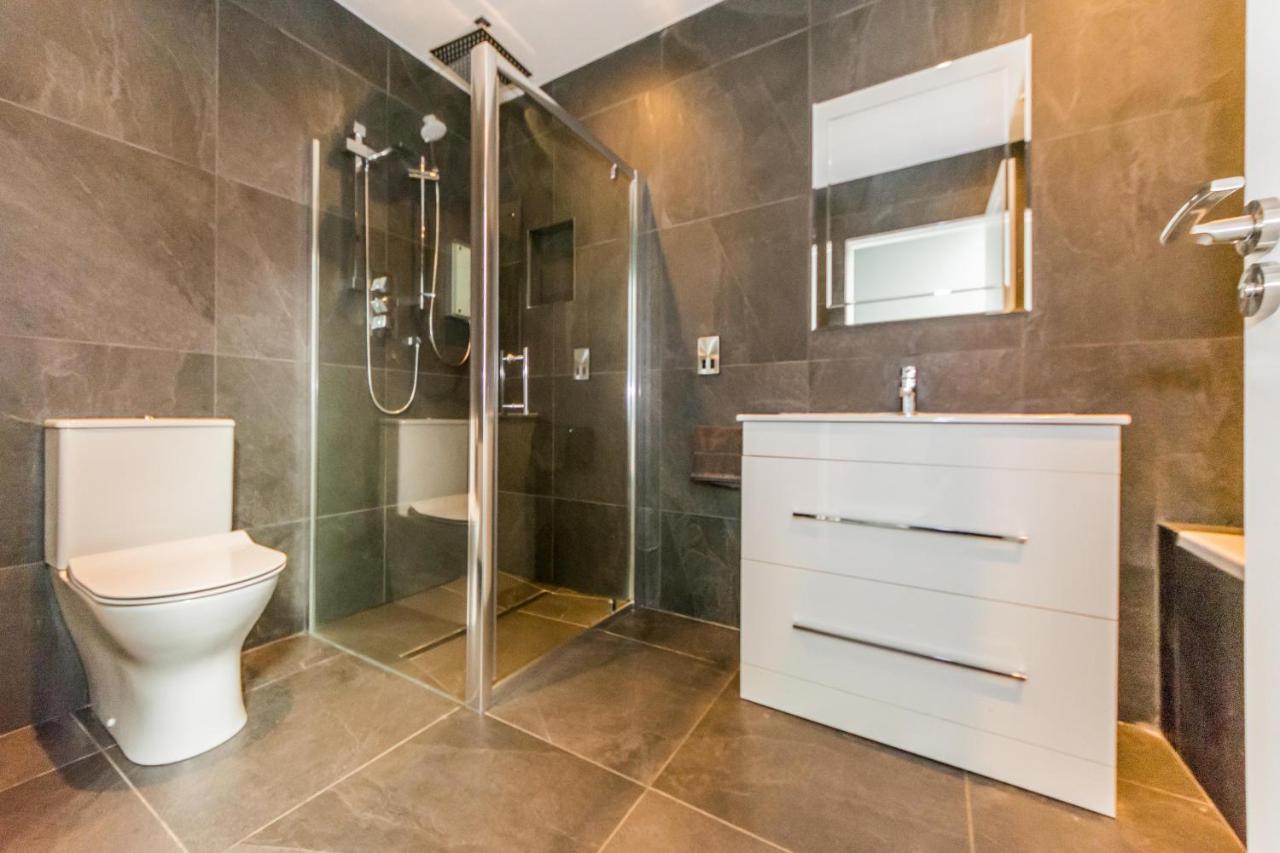 River Views,Kinsale, Hosted By Exquisite Holiday Homes, Sleeps 26 Cork Exterior foto